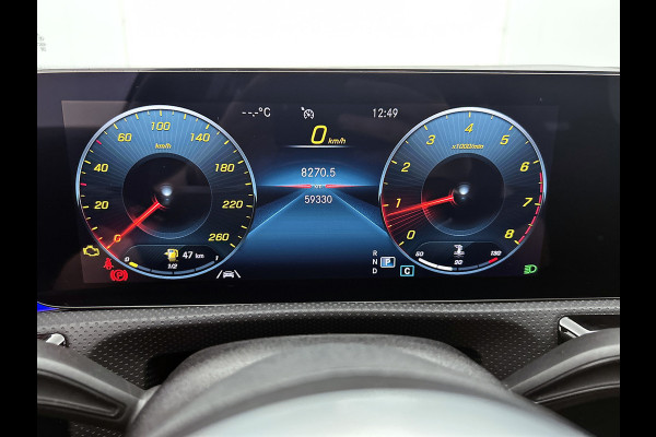 Mercedes-Benz A-Klasse 180 AMG | SFEERVERL | AchteruitCAM | StoelverW | Goed onderH | Groot scherm |