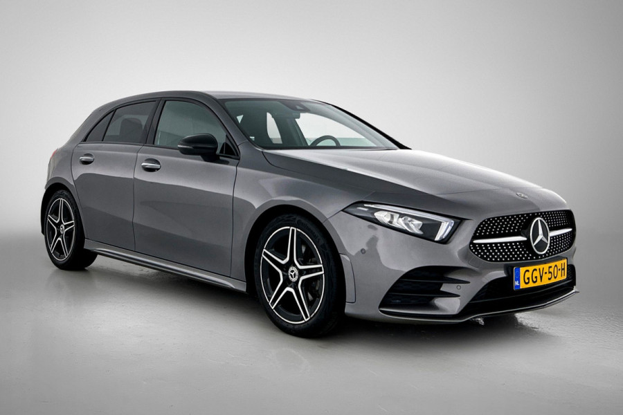 Mercedes-Benz A-Klasse 180 AMG | SFEERVERL | AchteruitCAM | StoelverW | Goed onderH | Groot scherm |