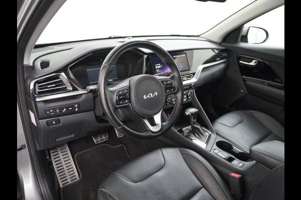 Kia Niro 1.6GDi 142PK Hybrid Autom. ExecutiveLine Leder+Memory Schuif-kanteldak Trekhaak JBL®-Sound Apple Carplay Android Auto Adap.Cruis DAB Keyless Led Privacy Glas Subwoofer Rijstrooksensor Regen-Lichtsensor 1e Eigenaar Dealeronderhouden Zeer compleet!