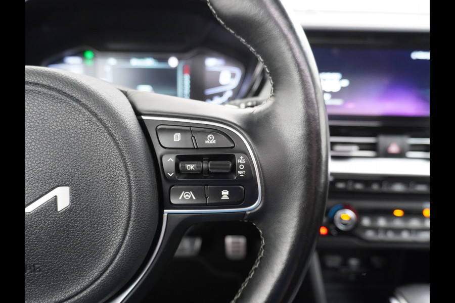 Kia Niro 1.6GDi 142PK Hybrid Autom. ExecutiveLine Leder+Memory Schuif-kanteldak Trekhaak JBL®-Sound Apple Carplay Android Auto Adap.Cruis DAB Keyless Led Privacy Glas Subwoofer Rijstrooksensor Regen-Lichtsensor 1e Eigenaar Dealeronderhouden Zeer compleet!