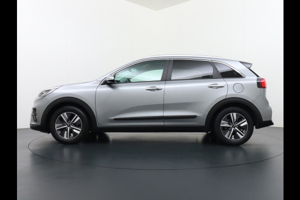 Kia Niro 1.6GDi 142PK Hybrid Autom. ExecutiveLine Leder+Memory Schuif-kanteldak Trekhaak JBL®-Sound Apple Carplay Android Auto Adap.Cruis DAB Keyless Led Privacy Glas Subwoofer Rijstrooksensor Regen-Lichtsensor 1e Eigenaar Dealeronderhouden Zeer compleet!