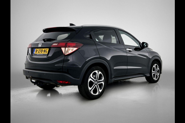 Honda HR-V 1.5 i-VTEC Executive PANO CAMERA NAVI TREKHAAK