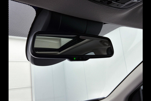 Honda HR-V 1.5 i-VTEC Executive PANO CAMERA NAVI TREKHAAK
