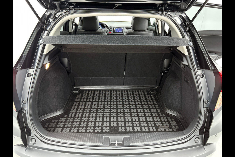 Honda HR-V 1.5 i-VTEC Executive PANO CAMERA NAVI TREKHAAK
