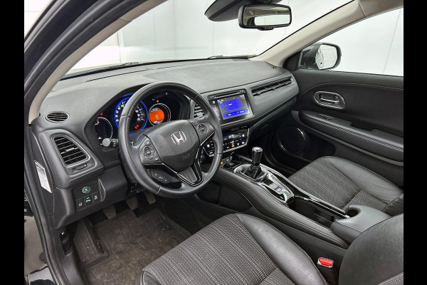 Honda HR-V 1.5 i-VTEC Executive PANO CAMERA NAVI TREKHAAK