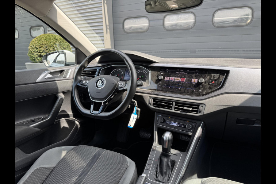 Volkswagen Polo 1.0 TSI DSG Highline Business R | Camera | DAB | Carplay | Lichtmetalen Velgen | Climate Control |