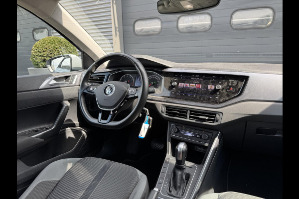 Volkswagen Polo 1.0 TSI DSG Highline Business R | Camera | DAB | Carplay | Lichtmetalen Velgen | Climate Control |
