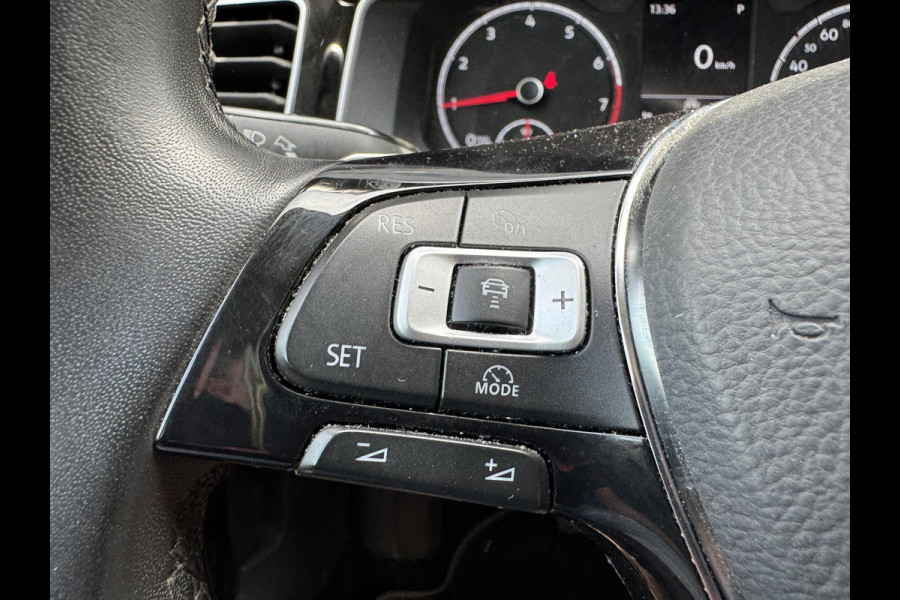 Volkswagen Polo 1.0 TSI DSG Highline Business R | Camera | DAB | Carplay | Lichtmetalen Velgen | Climate Control |