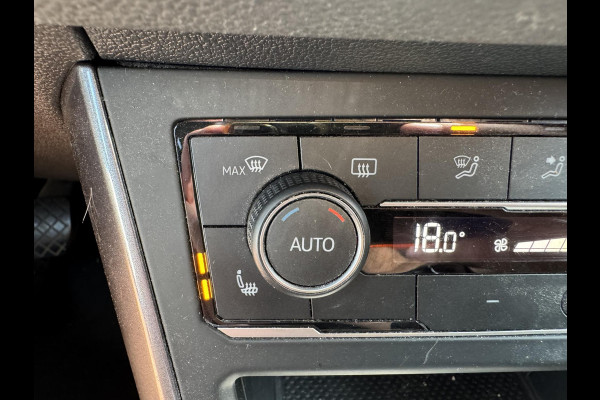 Volkswagen Polo 1.0 TSI DSG Highline Business R | Camera | DAB | Carplay | Lichtmetalen Velgen | Climate Control |