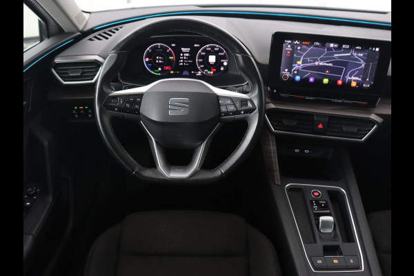 Seat Leon 1.4 TSI eHybrid PHEV Xcellence | Trekhaak | Stoel & stuurverwarming | Carplay | Navigatie | Adaptive cruise | Full LED | Park Assist | Climate control | Keyless | Plug In
