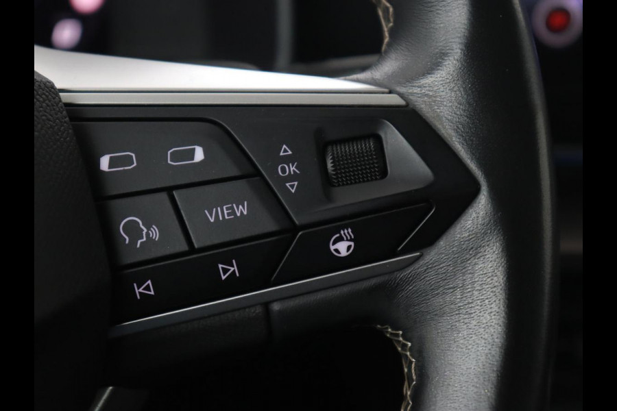 Seat Leon 1.4 TSI eHybrid PHEV Xcellence | Trekhaak | Stoel & stuurverwarming | Carplay | Navigatie | Adaptive cruise | Full LED | Park Assist | Climate control | Keyless | Plug In