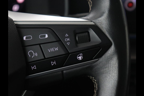 Seat Leon 1.4 TSI eHybrid PHEV Xcellence | Trekhaak | Stoel & stuurverwarming | Carplay | Navigatie | Adaptive cruise | Full LED | Park Assist | Climate control | Keyless | Plug In