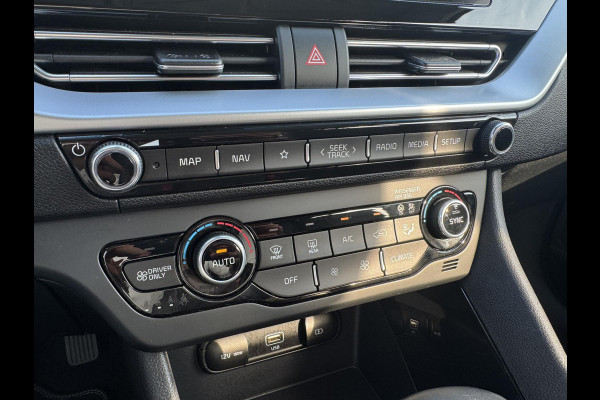 Kia Niro 1.6 GDi Hybrid DynamicLine | 1e Eig | Trekhaak | Navigatie | Achteruitrijcamera