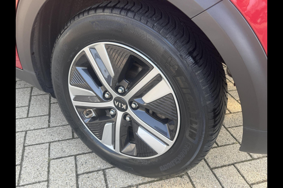 Kia Niro 1.6 GDi Hybrid DynamicLine | 1e Eig | Trekhaak | Navigatie | Achteruitrijcamera