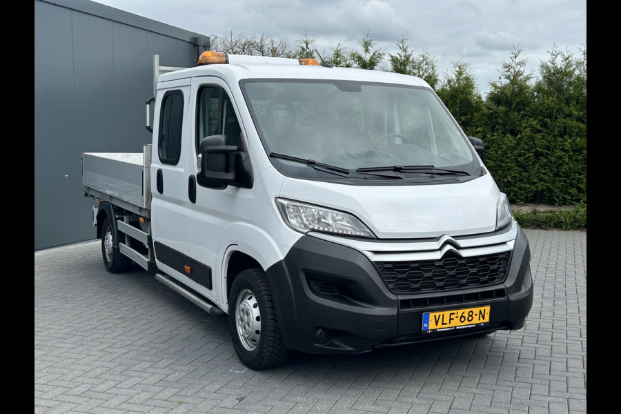 Citroën Jumper 2.2 140 PK EURO 6 / PICK UP / OPEN LAADBAK / 1e EIG. / 40.591 KM !! / 7 PERS. DUBBEL CABINE / 2.5 TONS TREKHAAK / PARKEER SENSOR