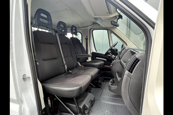 Citroën Jumper 2.2 140 PK EURO 6 / PICK UP / OPEN LAADBAK / 1e EIG. / 40.591 KM !! / 7 PERS. DUBBEL CABINE / 2.5 TONS TREKHAAK / PARKEER SENSOR