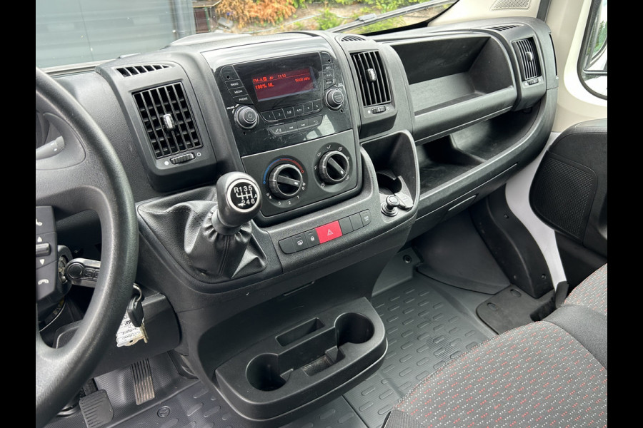 Citroën Jumper 2.2 140 PK EURO 6 / PICK UP / OPEN LAADBAK / 1e EIG. / 40.591 KM !! / 7 PERS. DUBBEL CABINE / 2.5 TONS TREKHAAK / PARKEER SENSOR