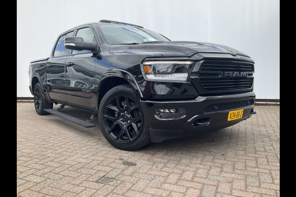 Dodge Ram 1500 5.7 V8 4x4 Crew Cab Laramie Pano Full Navi SideSteps Trekhaak Luchtvering