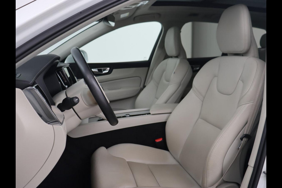 Volvo XC60 2.0 Recharge T8 AWD Inscription | Panoramadak | Trekhaak | Leder | Camera | Carplay | Navigatie | Memory | Keyless | PHEV | Plug In