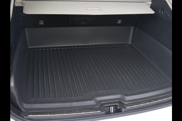 Volvo XC60 2.0 Recharge T8 AWD Inscription | Panoramadak | Trekhaak | Leder | Camera | Carplay | Navigatie | Memory | Keyless | PHEV | Plug In