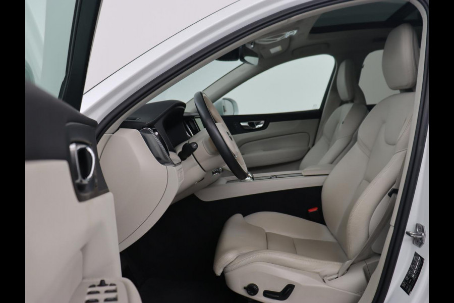 Volvo XC60 2.0 Recharge T8 AWD Inscription | Panoramadak | Trekhaak | Leder | Camera | Carplay | Navigatie | Memory | Keyless | PHEV | Plug In