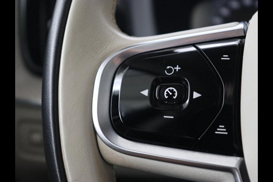 Volvo XC60 2.0 Recharge T8 AWD Inscription | Panoramadak | Trekhaak | Leder | Camera | Carplay | Navigatie | Memory | Keyless | PHEV | Plug In