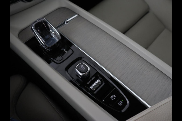 Volvo XC60 2.0 Recharge T8 AWD Inscription | Panoramadak | Trekhaak | Leder | Camera | Carplay | Navigatie | Memory | Keyless | PHEV | Plug In