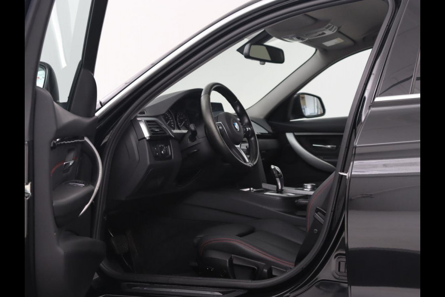 BMW 3 Serie 318i Executive | Sport Line | Full LED | Navigatie | Sportstoelen | Climate control | Parkeerhulp | Bluetooth | Cruise control | Bluetooth