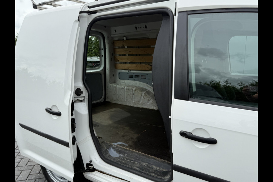 Volkswagen Caddy 2.0 TDI / L1H1 / 1e EIG. / AIRCO / TREKHAAK / IMPERIAAL / ORIG. NL