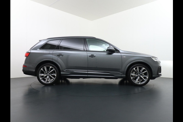 Audi Q7 55 TFSI e quattro S LINE in - exterieur | MEGA VOL! | HEAD UP | LUCHTVERING |360gr | ADD. CRUISE | STOELVERWARMING VOOR+ ACHTER| RIJKLAARPRIJS INCL. 12MND BOVAG