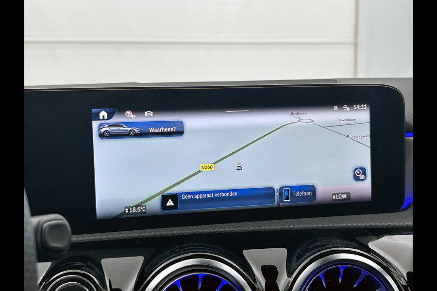 Mercedes-Benz A-Klasse 250 e Business Solution AMG | AMG Line Plus pakket | Nightpakket | Dodehoekassistent | Parkeerpakket met 360°-camera | Antidiefstalpakket URBAN GUARD PLUS | Head-up display | Winter pakket | KEYLESS GO |
