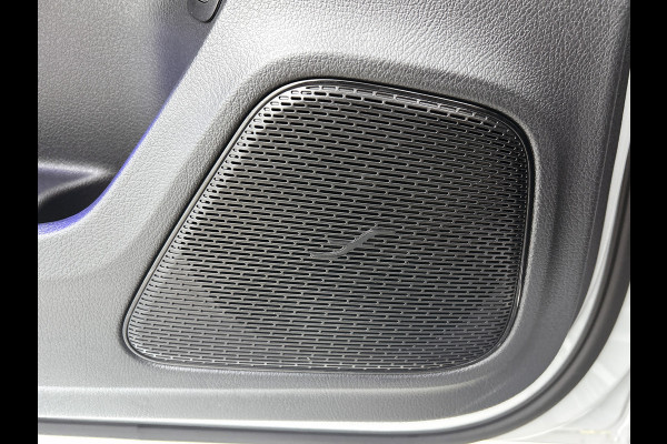 Mercedes-Benz A-Klasse 250 e Business Solution AMG | AMG Line Plus pakket | Nightpakket | Dodehoekassistent | Parkeerpakket met 360°-camera | Antidiefstalpakket URBAN GUARD PLUS | Head-up display | Winter pakket | KEYLESS GO |