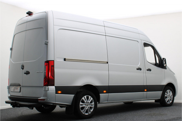 Mercedes-Benz Sprinter 316 CDI Aut. L2H2 360° Camera, LED, Airco, Cruise, Apple Carplay, DAB, Trekhaak, 17''