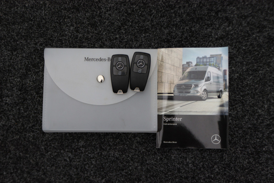 Mercedes-Benz Sprinter 316 CDI Aut. L2H2 360° Camera, LED, Airco, Cruise, Apple Carplay, DAB, Trekhaak, 17''