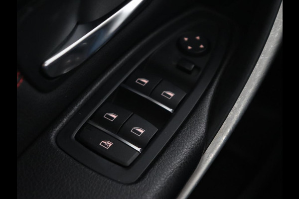 BMW 3 Serie 318i Executive | Sport Line | Full LED | Navigatie | Sportstoelen | Climate control | Parkeerhulp | Bluetooth | Cruise control | Bluetooth