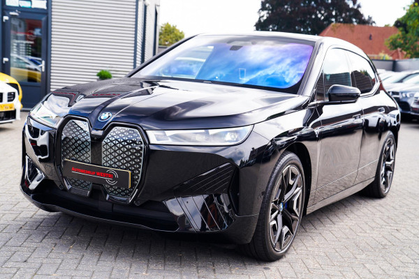 BMW iX XDrive50 Business Edition Plus 112 kWh | 3D Camera | Massage | Headup