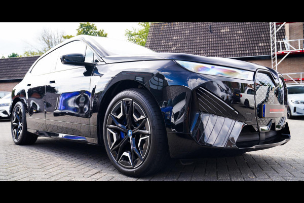 BMW iX XDrive50 Business Edition Plus 112 kWh | 3D Camera | Massage | Headup