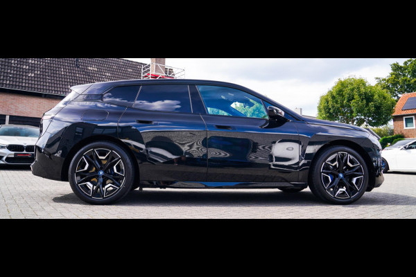 BMW iX XDrive50 Business Edition Plus 112 kWh | 3D Camera | Massage | Headup