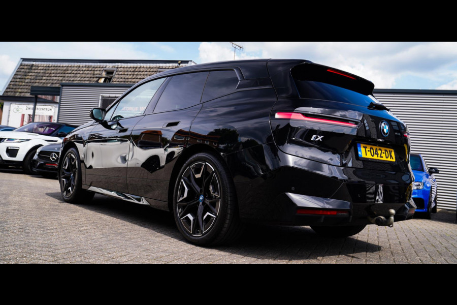 BMW iX XDrive50 Business Edition Plus 112 kWh | 3D Camera | Massage | Headup