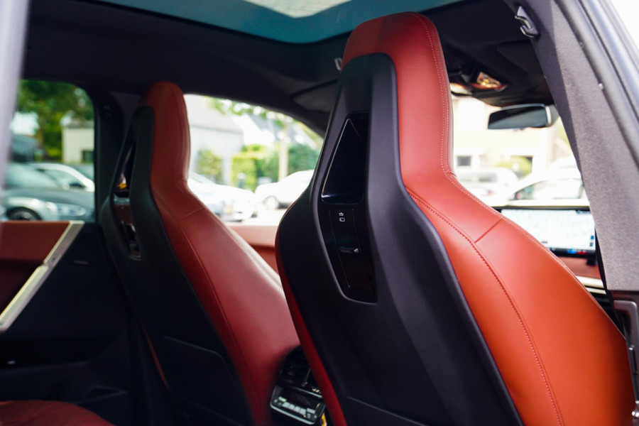 BMW iX XDrive50 Business Edition Plus 112 kWh | 3D Camera | Massage | Headup