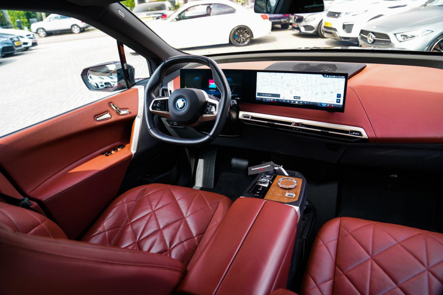 BMW iX XDrive50 Business Edition Plus 112 kWh | 3D Camera | Massage | Headup