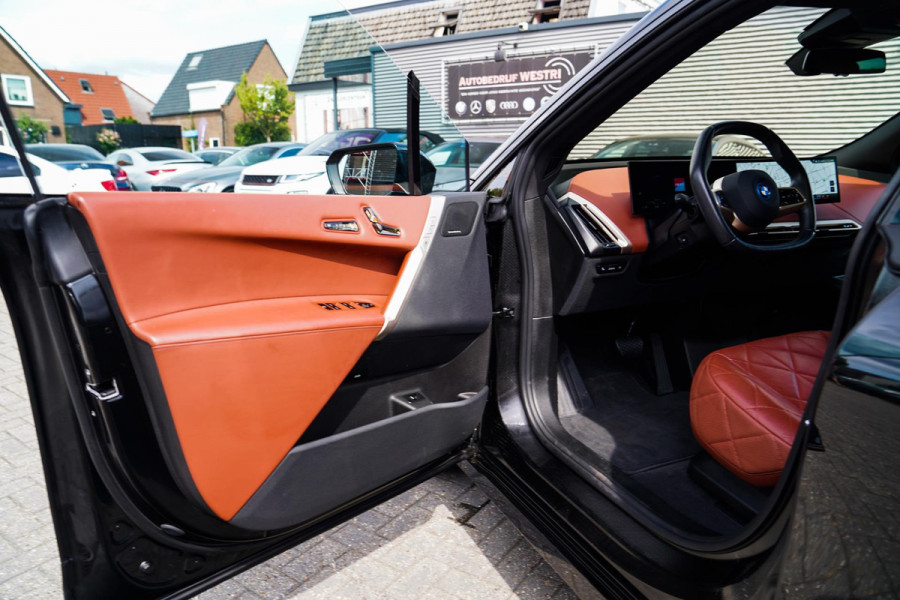 BMW iX XDrive50 Business Edition Plus 112 kWh | 3D Camera | Massage | Headup