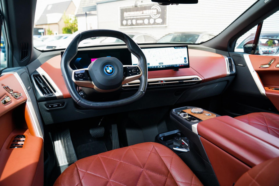 BMW iX XDrive50 Business Edition Plus 112 kWh | 3D Camera | Massage | Headup