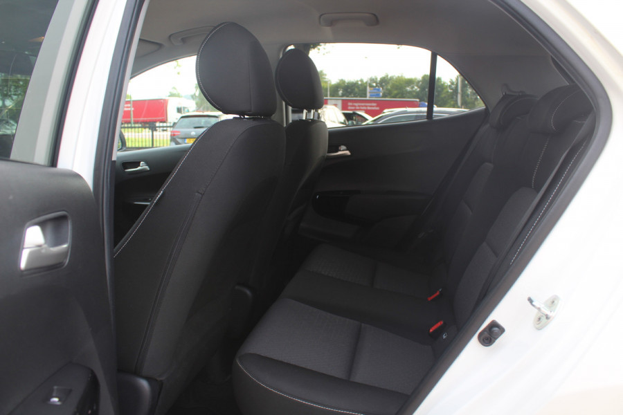 Kia Picanto 1.0 DPi DynamicPlusLine / Camera / Navigatie / Keyless / 15'' / DAB / Cruise Control