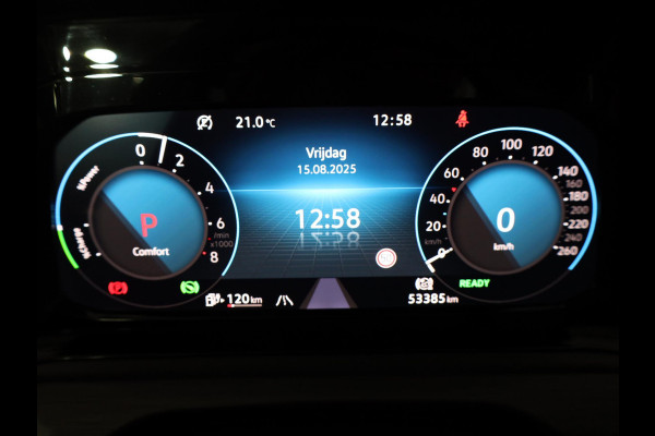 Volkswagen Golf 1.4 eHybrid Style 204 pk Automaat (DSG) | Navigatie | Parkeersensoren | Adaptieve cruise control | LED koplampen | Stoelverwarming |