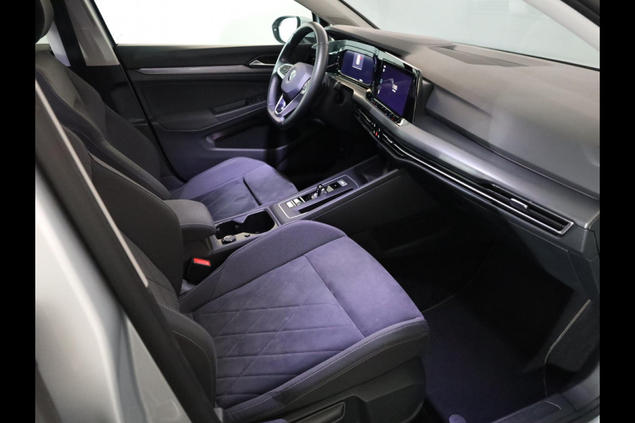 Volkswagen Golf 1.4 eHybrid Style 204 pk Automaat (DSG) | Navigatie | Parkeersensoren | Adaptieve cruise control | LED koplampen | Stoelverwarming |