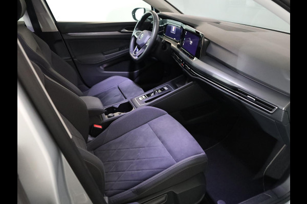 Volkswagen Golf 1.4 eHybrid Style 204 pk Automaat (DSG) | Navigatie | Parkeersensoren | Adaptieve cruise control | LED koplampen | Stoelverwarming |