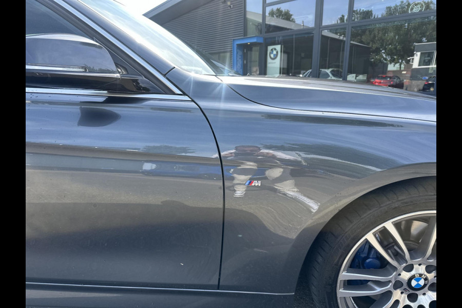 BMW 3-serie 320i Edition M Sport High Executive ZEER COMPLEET | UNIEKE KMSTAND! | ORIG. NL | COMPLEET DEALER ONDERHOUDEN | RIJKLAARPIJS INCL. 12mnd BOVAG