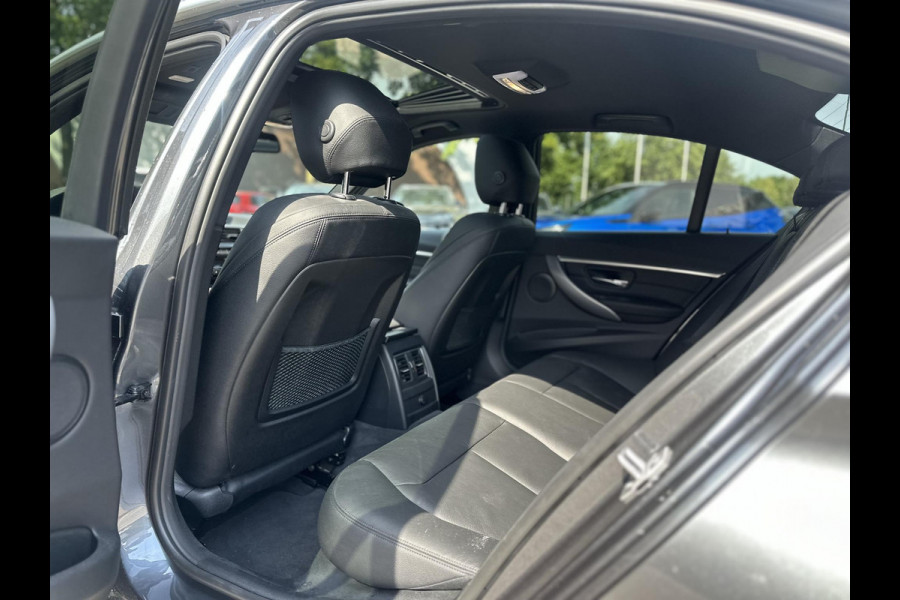 BMW 3-serie 320i Edition M Sport High Executive ZEER COMPLEET | UNIEKE KMSTAND! | ORIG. NL | COMPLEET DEALER ONDERHOUDEN | RIJKLAARPIJS INCL. 12mnd BOVAG