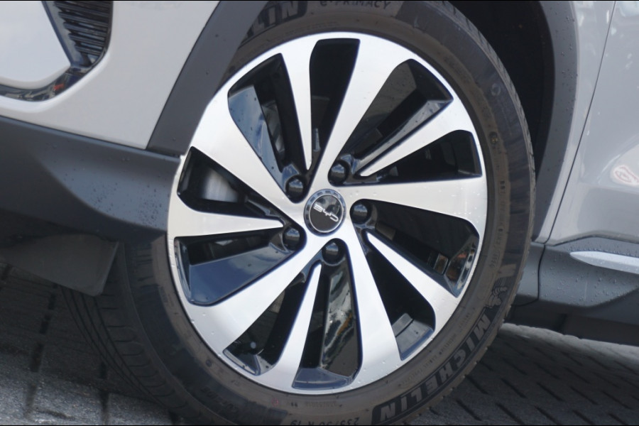 BYD SEAL U DM-i FWD Boost PHEV PANO | ADAPTIVE | LEER | LUXE! | DEMO!